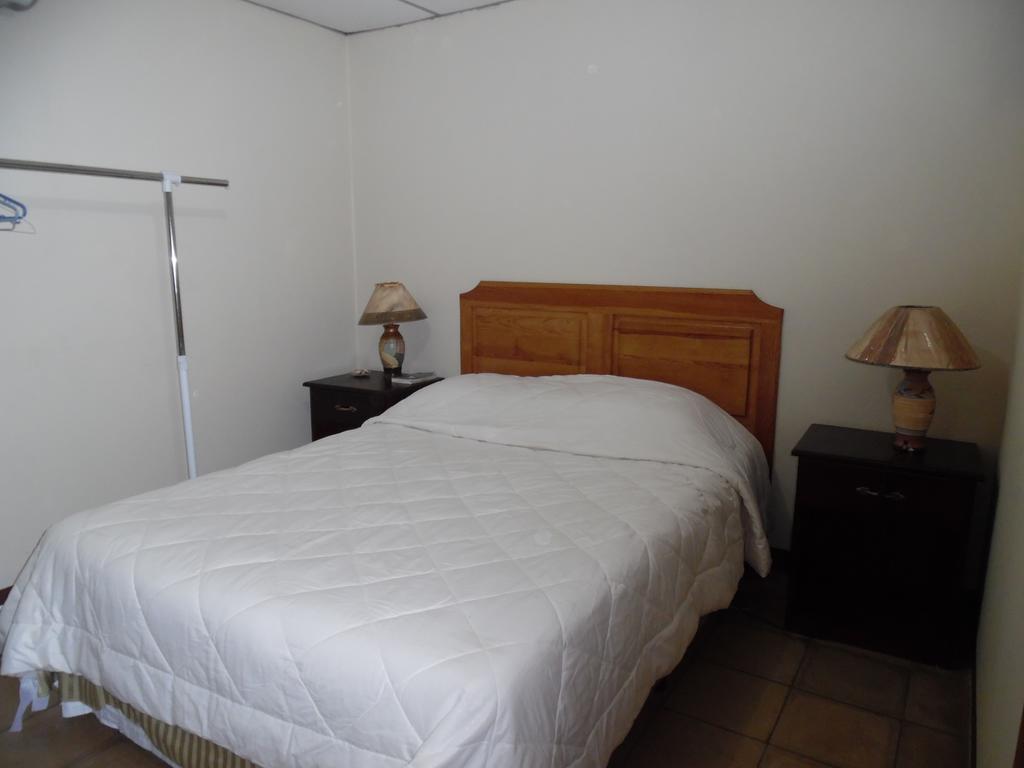 Hostal Casa Los Espinoza Манагуа Экстерьер фото