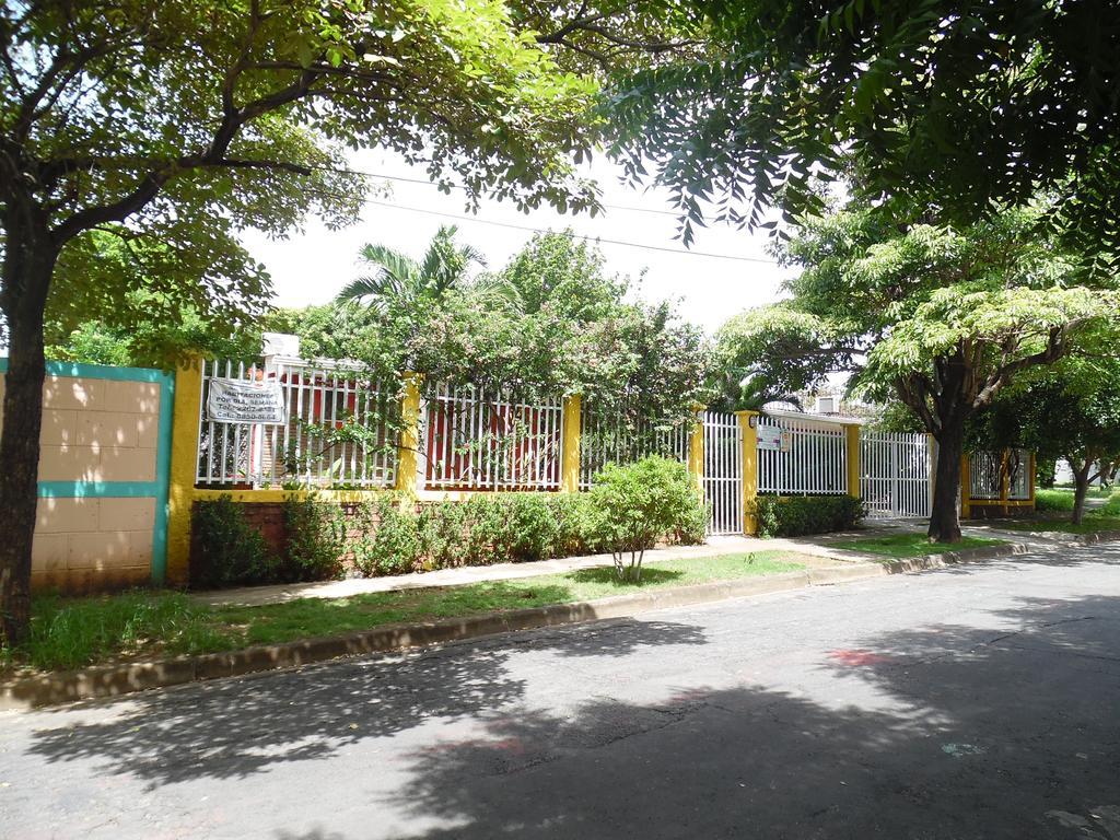 Hostal Casa Los Espinoza Манагуа Экстерьер фото