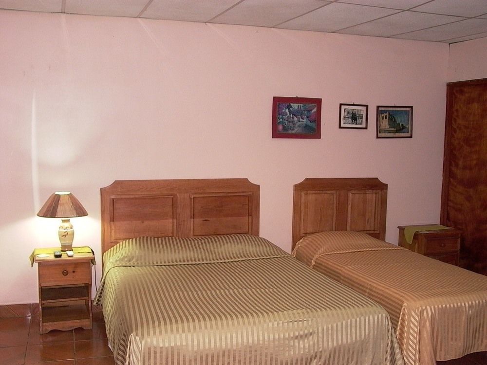 Hostal Casa Los Espinoza Манагуа Экстерьер фото